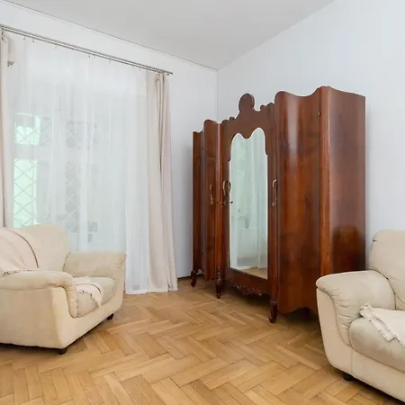 Heart Of The City Market Square Cracow By Renters Apartament Kraków