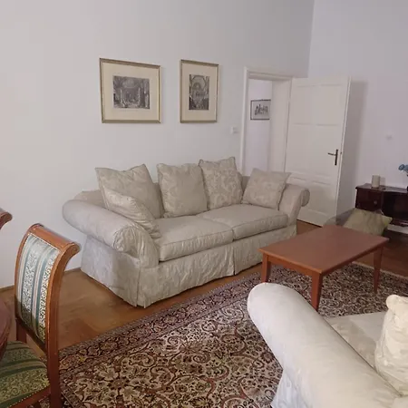 Apartament Heart Of The City Market Square Cracow By Renters Kraków