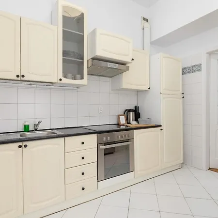 Apartment Heart Of The City Market Square Cracow By Renters